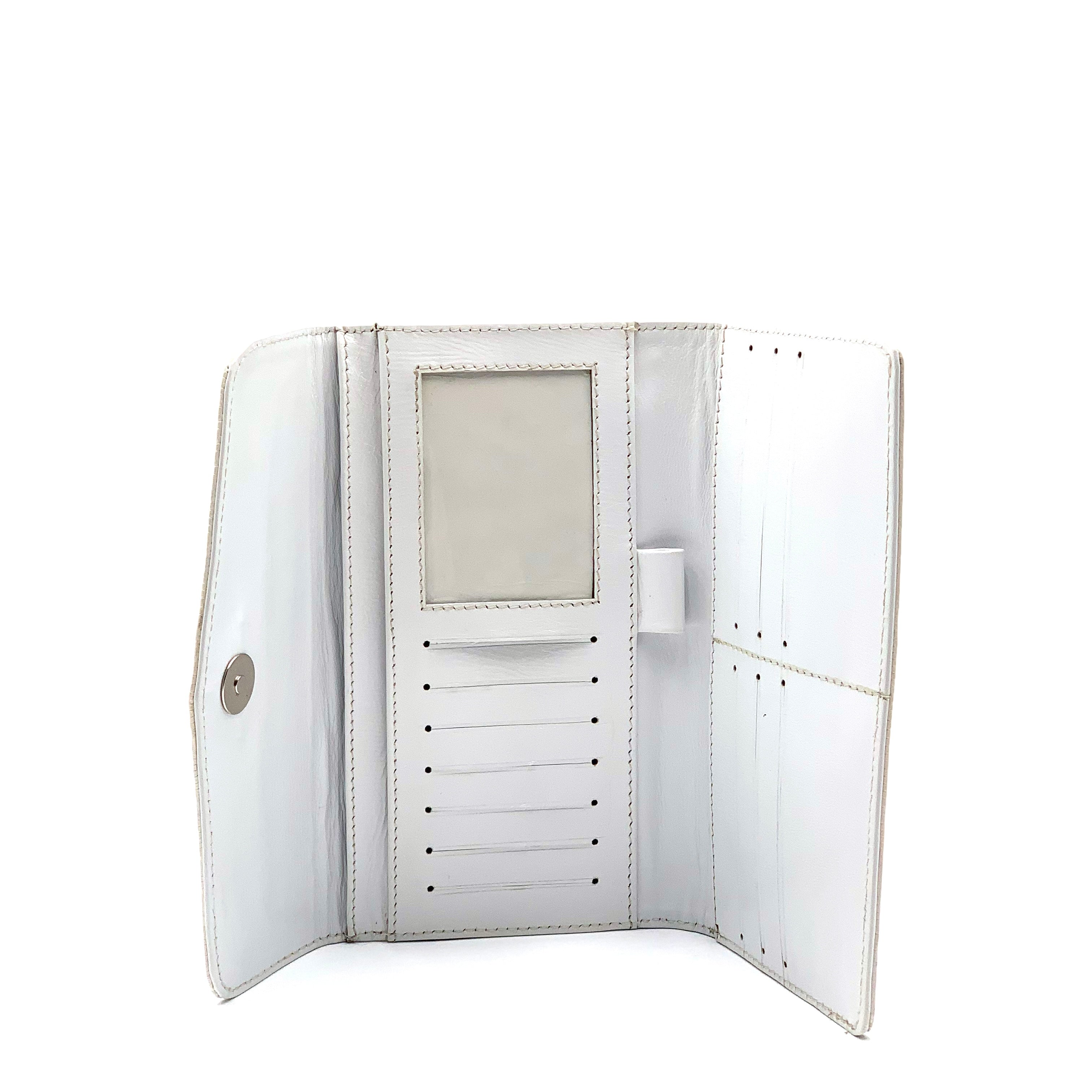 Nabou Iguana White